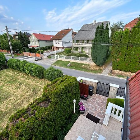 Jozsef Apartments House ザラカロシュ エクステリア 写真