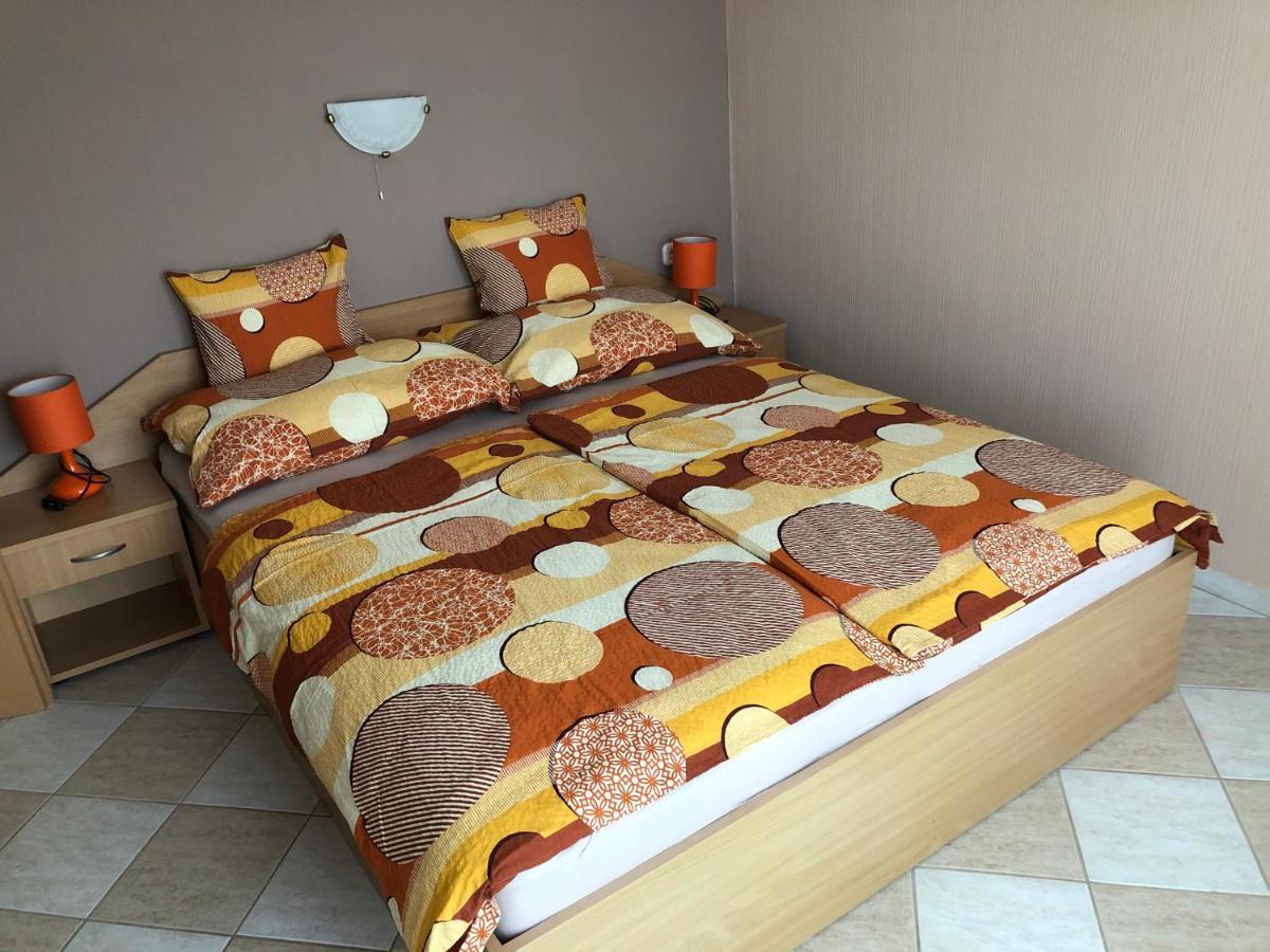 Jozsef Apartments House ザラカロシュ エクステリア 写真