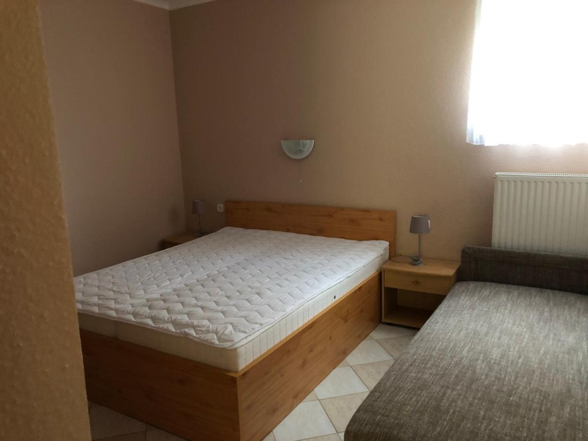 Jozsef Apartments House ザラカロシュ エクステリア 写真
