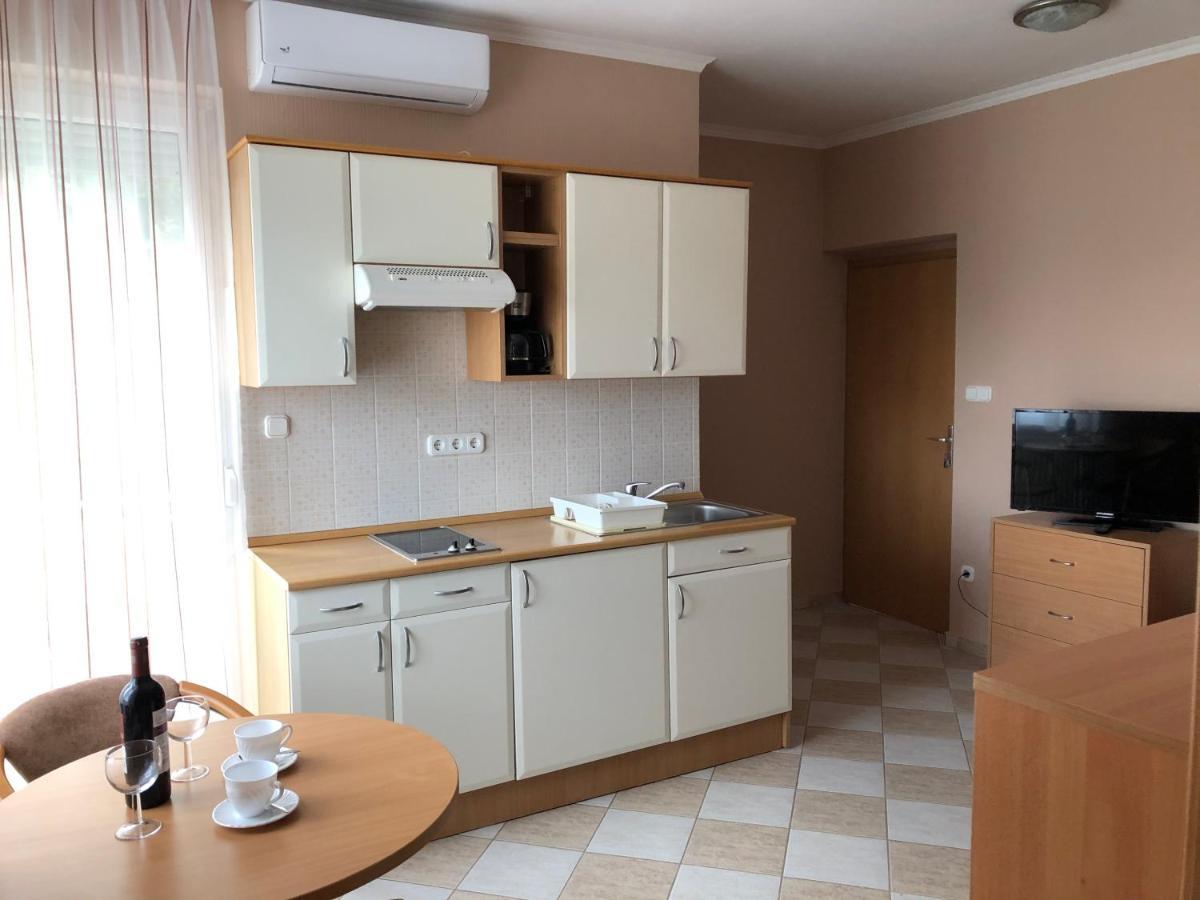 Jozsef Apartments House ザラカロシュ エクステリア 写真