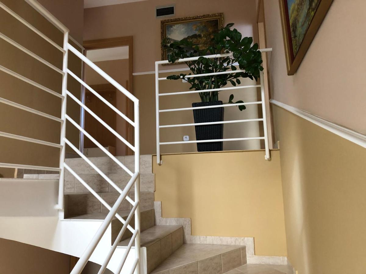 Jozsef Apartments House ザラカロシュ エクステリア 写真