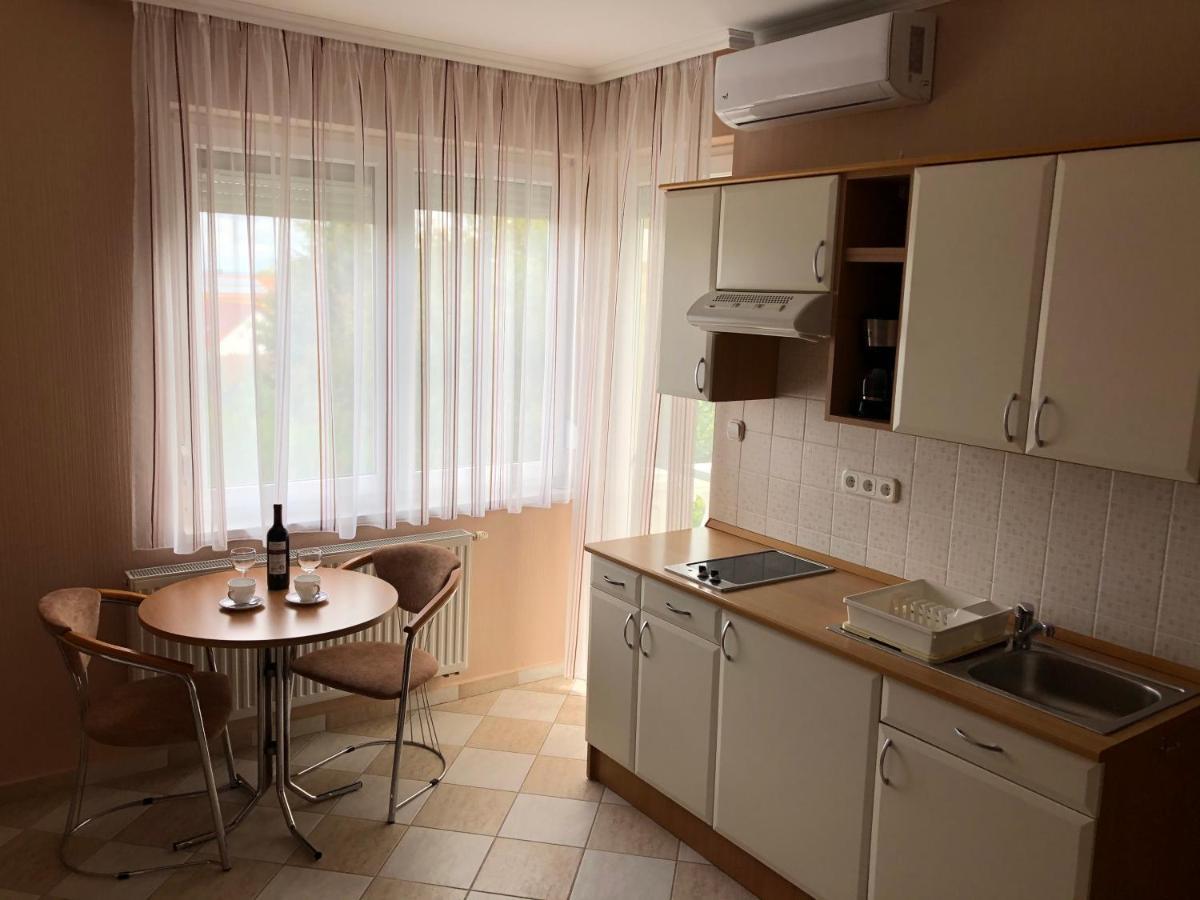 Jozsef Apartments House ザラカロシュ エクステリア 写真