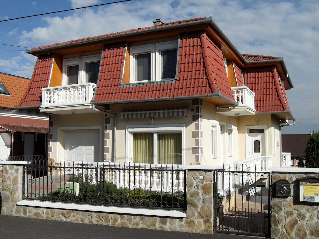 Jozsef Apartments House ザラカロシュ エクステリア 写真