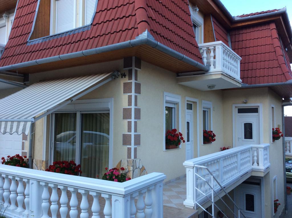 Jozsef Apartments House ザラカロシュ エクステリア 写真