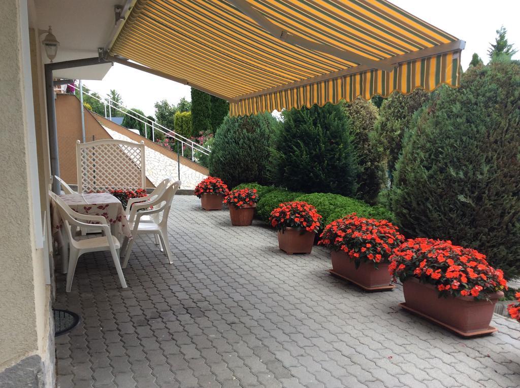 Jozsef Apartments House ザラカロシュ エクステリア 写真